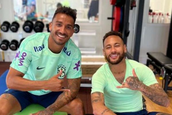Neymar e Danilo n&atilde;o jogam mais pela Sele&ccedil;&atilde;o na 1&ordf; fase da Copa do Mundo(Imagem:Reprodu&ccedil;&atilde;o)