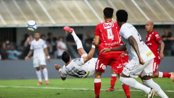 Santos vence o Vila Nova em casa e pode subir pra Série A no domingo