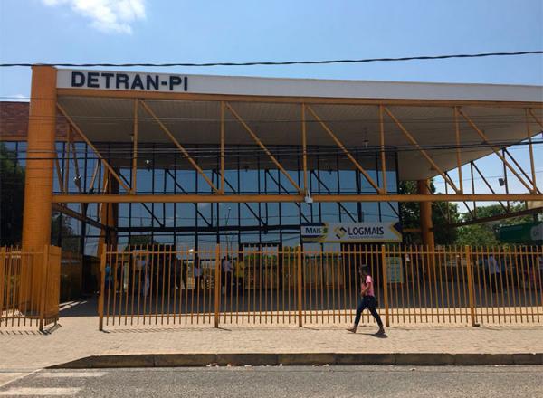 Após dez dias, sistema do Detran no Piauí segue fora do ar
