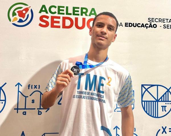 Estudantes da rede estadual conquistam medalhas na Olimpíada de Português