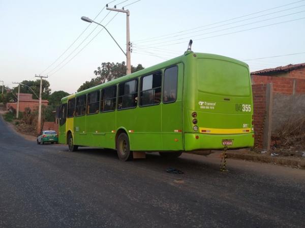 Com tornozeleira eletrônica, suspeito de matar homem em ônibus é preso