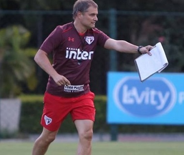 Queda de rendimento emperra renovação de Aguirre com São Paulo