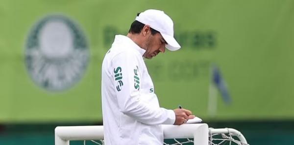 Vai poupar? Abel vive dilema no Palmeiras antes de sequência que pode decidir o ano