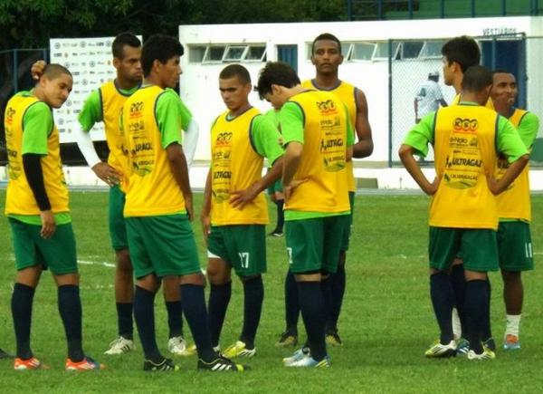 Parte do antigo grupo pode ser repatriado. Batista Filho revela interesse em Ramon e Capela.(Imagem:Renn&eacute; Fontenele)