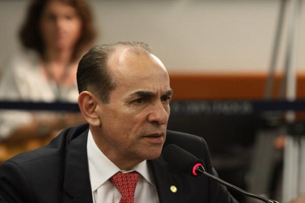 Marcelo Castro diz que apoio da OAB fortalece partidos