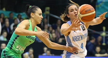 Brasil perde para a Argentina, mas se classifica na Copa América de basquete