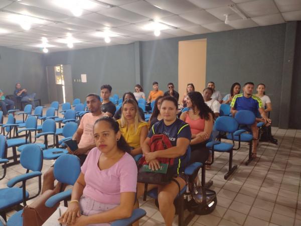 CREF15 realiza a&ccedil;&atilde;o itinerante em Floriano e promove intera&ccedil;&atilde;o com profissionais de Educa&ccedil;&atilde;o F&iacute;sica.(Imagem:FlorianoNews)