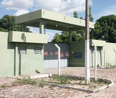 Preso tenta matar esposa durante visita íntima em presídio