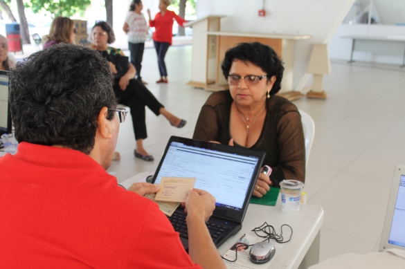 50% dos servidores do Piauí podem ter salários suspensos