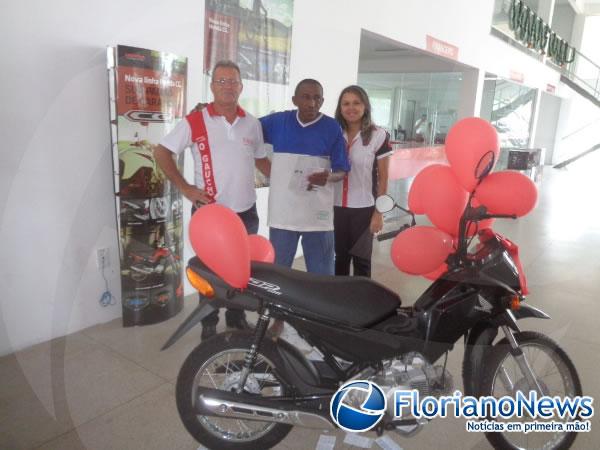 Emplacadora O Ga&uacute;cho realiza sorteio de motocicleta Honda.(Imagem:FlorianoNews)
