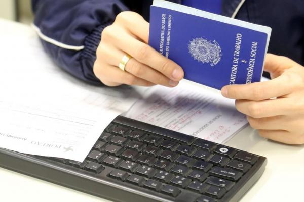 Balcão de Empregos divulga vagas em diversas áreas na cidade de Teresina