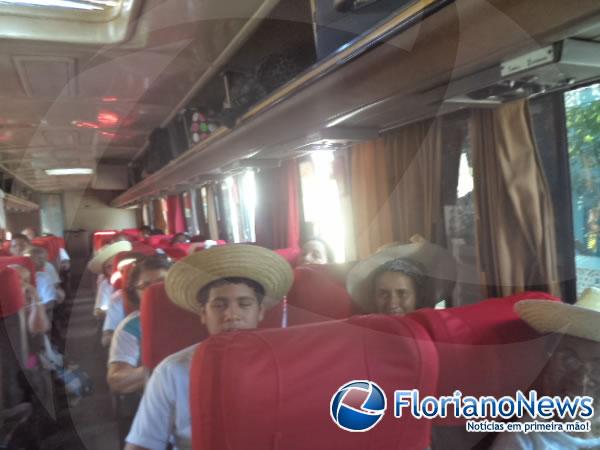 Romeiros de Floriano participam da Romaria da Terra e da &Aacute;gua em Oeiras.(Imagem:FlorianoNews)