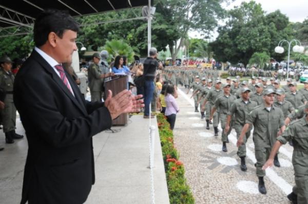 Governo entrega 31 viaturas em solenidade da Polícia Militar