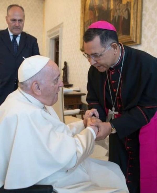 Bispo de Floriano participa de encontro com o Papa Francisco(Imagem:Reprodu&ccedil;&atilde;o)