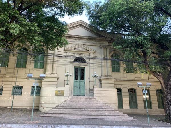 Prefeitura abre processo de seleção de vagas para estágio com remuneração de R$640