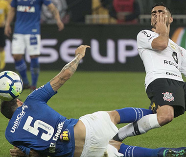 Corinthians aciona alerta contra risco de queda após perda de título