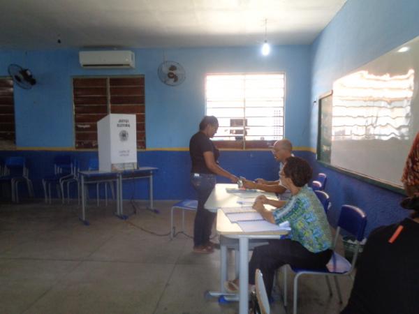 Floriano registra manh&atilde; de vota&ccedil;&atilde;o tranquila.(Imagem:FlorianoNews)