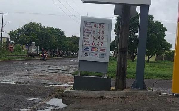 Consumidores acionam Procon após serem surpreendidos com reajuste de até R$ 0,40 na gasolina em Tere