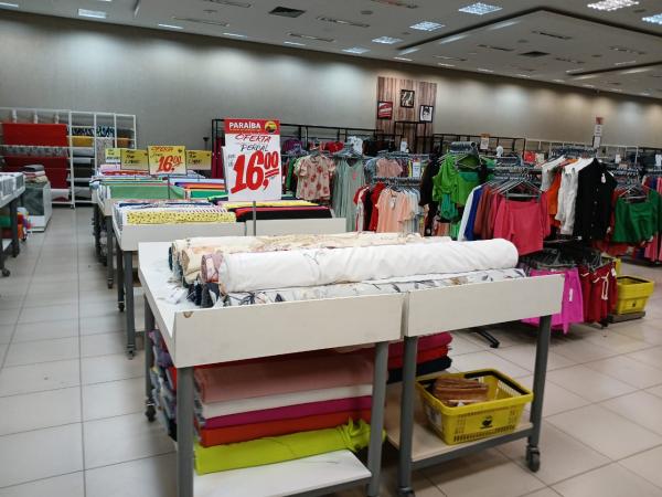 Confira as promo&ccedil;oes em cal&ccedil;ados e acess&oacute;rios no Armaz&eacute;m Para&iacute;ba em Floriano(Imagem:FlorianoNews)