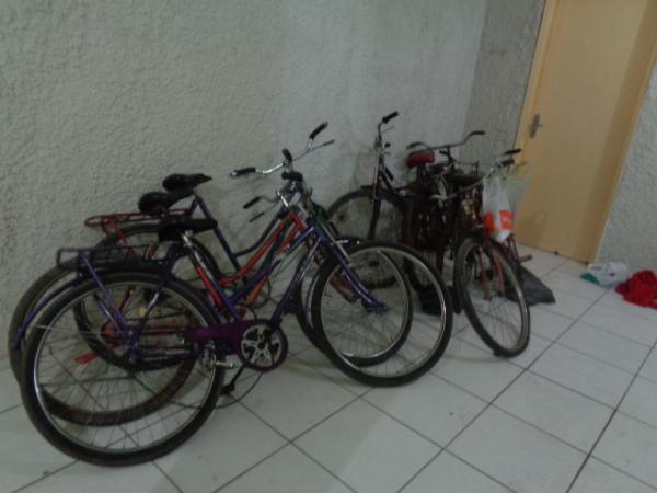 Homem &eacute; preso suspeito de furtar bicicleta em Floriano.(Imagem:FlorianoNews)