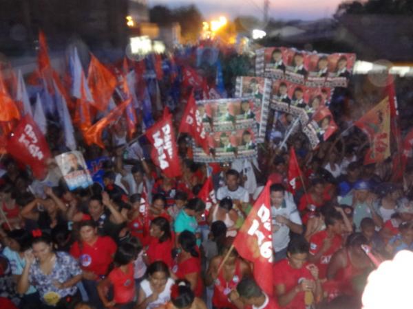 Coliga&ccedil;&atilde;o: Floriano Seguindo em Frente(Imagem:FlorianoNews)