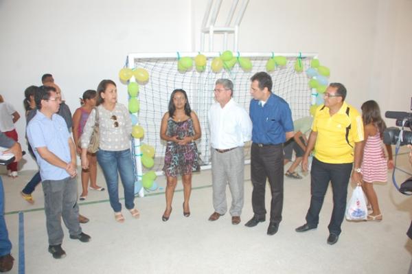 Escola Municipal Jos&eacute; Francisco Dutra ganha Quadra Coberta.(Imagem:Secom)