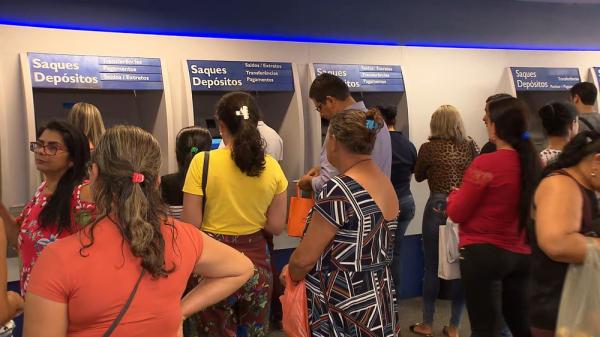 Agências bancárias fecham nesta terça-feira e só reabrem na quinta