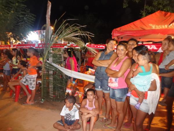 Anima&ccedil;&atilde;o marcou o 5&ordm; Arrasta P&eacute; do bairro Cajueiro II.(Imagem:FlorianoNews)