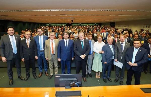 Em reunião com prefeitos em Brasília, Rafael defende descentralização de recursos federais