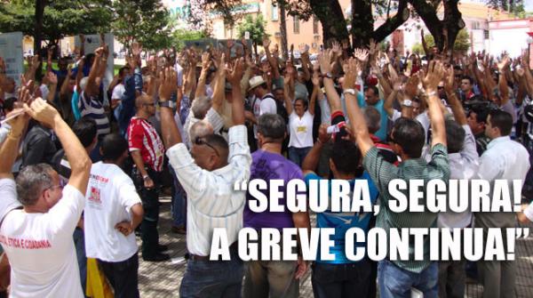 Policiais decidem por continuidade da greve no PI
