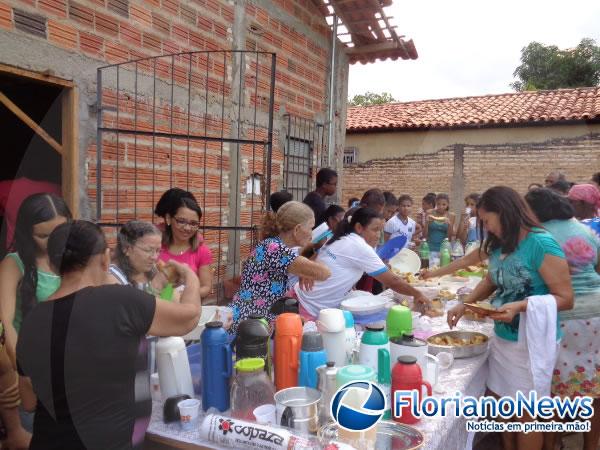 Caf&eacute; partilhado(Imagem:FlorianoNews)