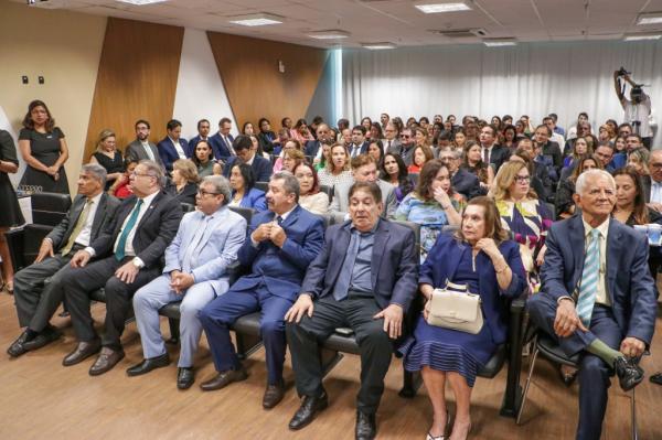  Valdeci Cavalcante &eacute; homenageado com a Medalha do M&eacute;rito do Minist&eacute;rio P&uacute;blico no Piau&iacute;(Imagem:Divulga&ccedil;&atilde;o)