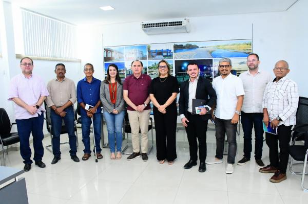 Prefeitura de Floriano apresenta projeto piloto do OPA Digital 2026/2027.(Imagem:Reprodução/Instagram)