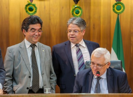 PECs estabelecem as regras de transição da Previdência Estadual