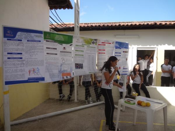 Col&eacute;gio Impacto realizou exposi&ccedil;&atilde;o de Qu&iacute;mica. (Imagem:FlorianoNews)