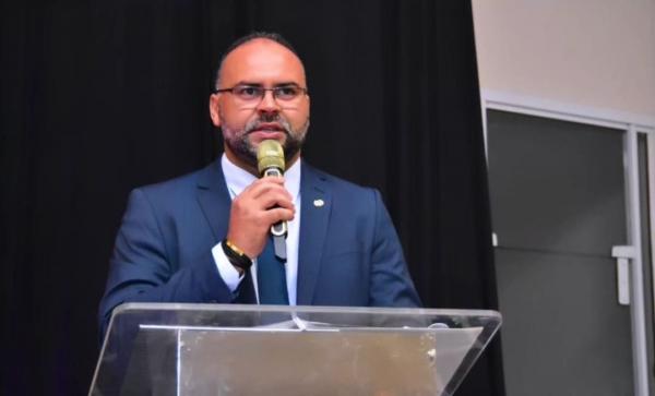 Vereador Joab Curvina prestigia entrega da Comenda "Engenheiro Agrônomo Parentes" em Floriano