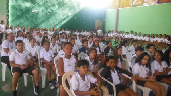 Secret&aacute;ria de Meio Ambiente ministrou palestra na Escola Pequeno Pr&iacute;ncipe.(Imagem:FlorianoNews)