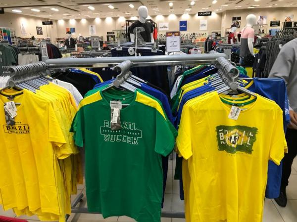 Setor de confecc&ccedil;&otilde;es(Imagem:FlorianoNews)