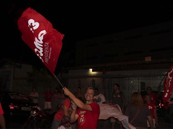 No Piauí, Dilma obtém 78,30% dos votos; militantes comemoram vitória