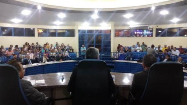 Câmara realiza três sessões para votação de projetos em Floriano