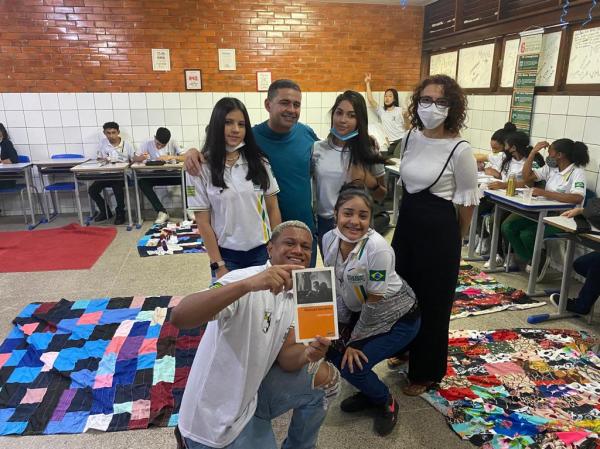 Escola cria Clube de Leitura e desperta interesse dos alunos