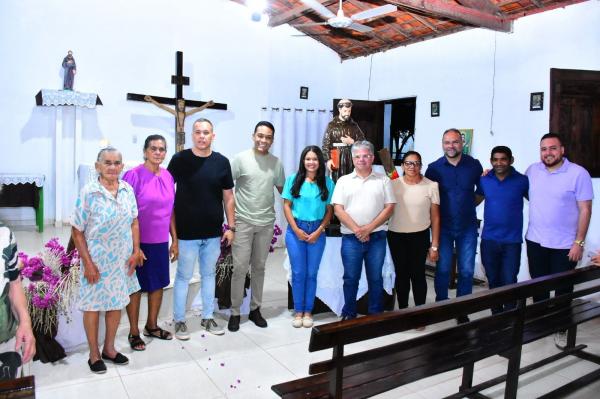 Felipe Vieira participa dos Festejos de São Francisco no Distrito Amolar.(Imagem:Ascom)
