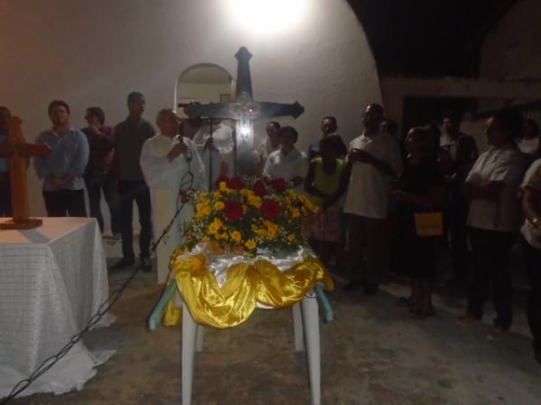 Festejo de Santa Cruz &eacute; encerrado com prociss&atilde;o e missa solene em Floriano.(Imagem:FlorianoNews)