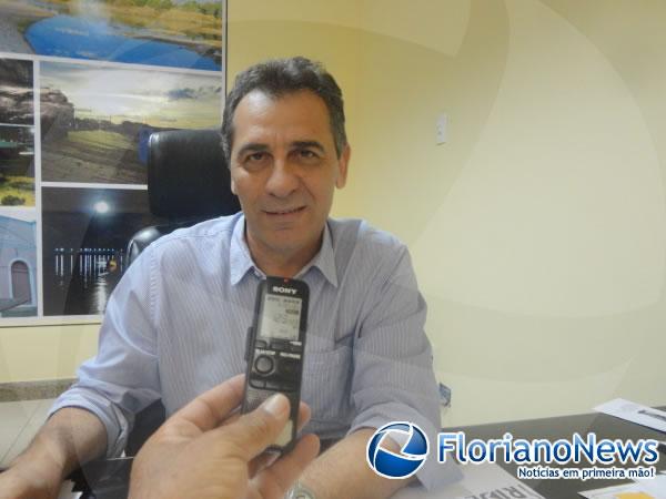 Prefeito Gilberto J&uacute;nior(Imagem:FlorianoNews)