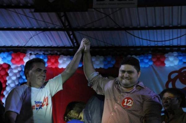 Didi Nunes e Andr&eacute; Melo(Imagem:Reprodu&ccedil;&atilde;o/Facebook)