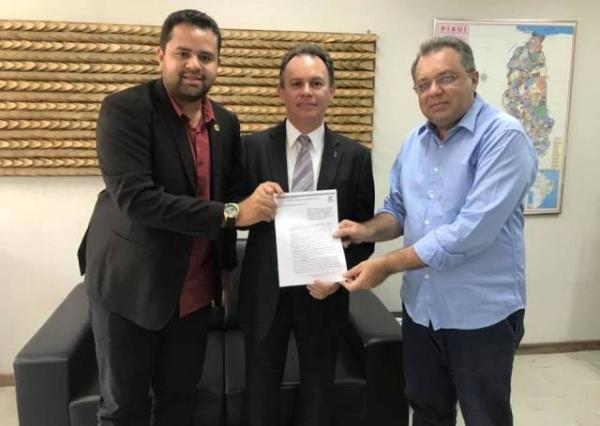 Vereador consegue investimento na ordem de 5 milhões para criação do CEIR em Floriano
