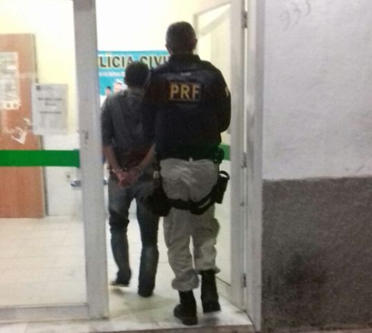PRF prende homem por falsa identidade em Parnaíba