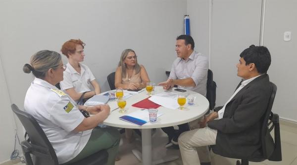 Uespi discute parceria com a PM para a promoção da saúde das forças de segurança