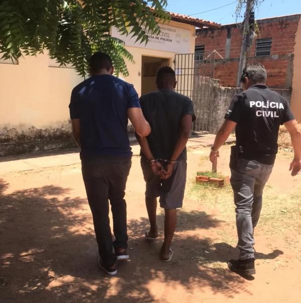 Preso suspeito de matar homem a pauladas após vítima dizer que teria relações sexuais com esposa e e