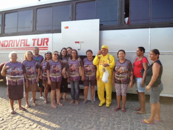 Devotos de Floriano e Barão de Grajaú seguem em romaria rumo ao Canindé